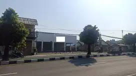 Tanah / Ruang Usaha Strategis Di Jalan Laksda Adisucipto Dekat Hyarta