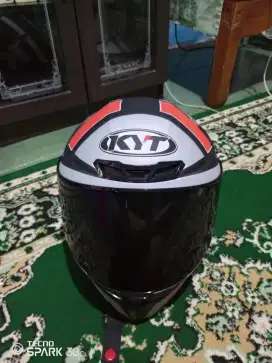 KYT TT Course motif electron