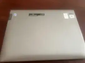 Laptop Lenovo D330