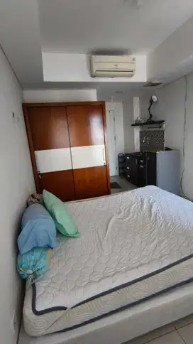 Di sewakan apartemen green lake Sunter tipe  studio furnish.