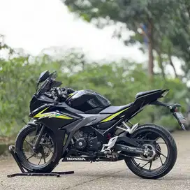 HONDA CBR 150R HITAM 2016 KM 15K PAJAK PANJANG SUPER MULUS