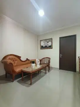 Rumah siap huni di Griya Loka dekat sekolah, pasmod & tol BSD