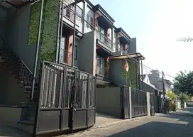Rumah Baru Modern Strategis Cilandak Jakarta selatan