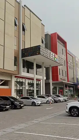 Di sewakan bangunan ruang usaha di jalan boulevard Gading Serpong