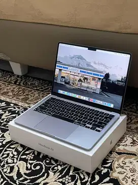 MacBook Air 2022 M2 13 inch 8/256
