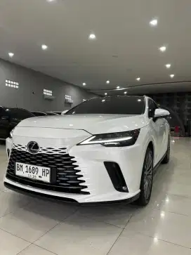 Lexus RX 350H Lux AT 2023 KM 6 RB