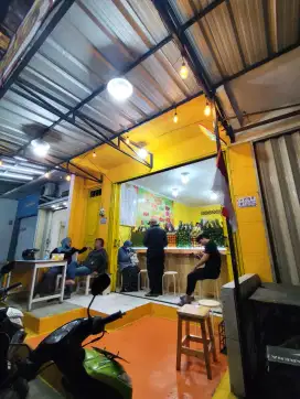 CREW WANITA OUTLET JUICE PEJUANG JAYA & BEKASI UTARA