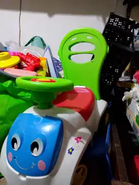 Mainan mobil anak