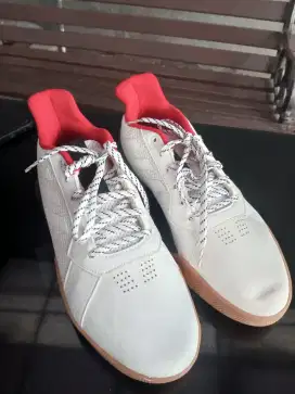 Sepatu Adidas comfort cloudfoam