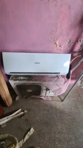 Di jual Ac merk Aqua ukuran 1PK