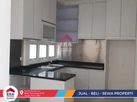 Rumah siap huni lebar 7 full renov shm di Laseine Jakarta Garden City