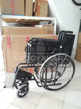 Kursi roda standart bekas