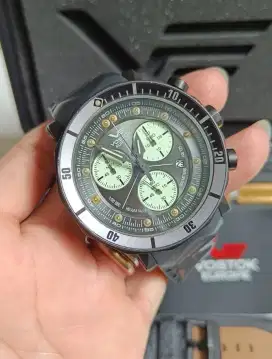 Jam pria VOSTOK EUROPE LUNOKHOD 2 original bekas fullset sangat bagus