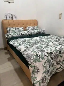 Kasur queen bagus