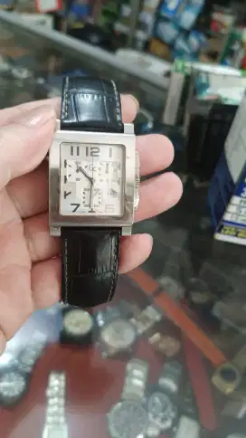 jam tangan guess collection