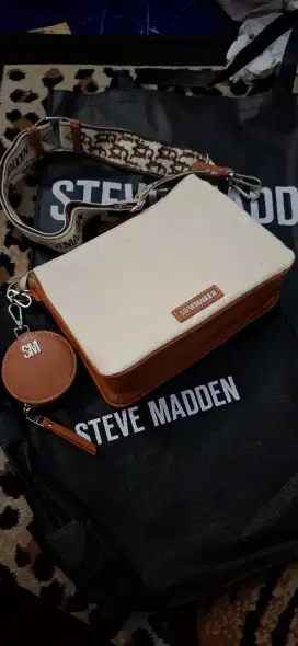 Prelove Tas Steve Madden (baru buka box aja)