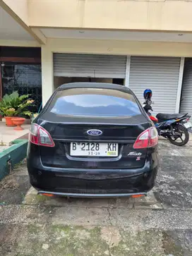 Ford Fiesta S Sedan 2012