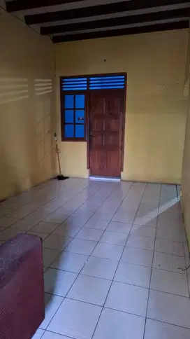 RUMAH DEKAT TERMINAL ANTAPANI