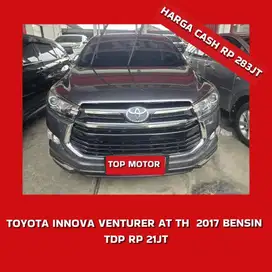 TOYOTA INNOVA VENTURER 2.0 AT TH 2017
