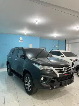 Toyota Fortuner 2.4 VRZ TRD Matic 2017/2018
 Full Original, LOW ODO