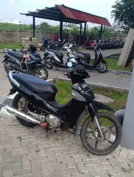 HONDA KARISMA 2004