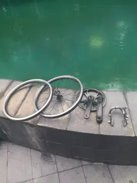 Di jual rims 16 plus + rem U brake + crankset