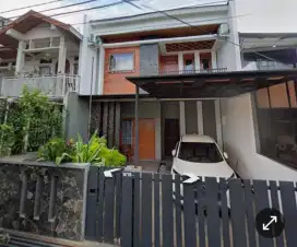 Rumah Bagus Pusat Kota Bandung Lingkungan Nyaman Aman Komplek Cikutra