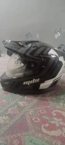 Helm MDS trail spesial track