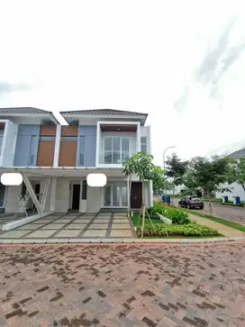 Disewakan Rumah Siap Huni The Riviera at Puri 8x15 Hoek, Metland Puri
