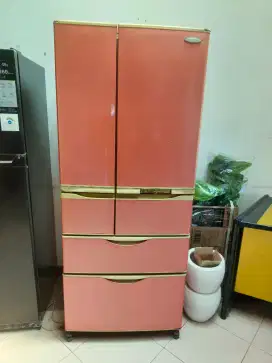 Kulkas Toshiba 650 liter