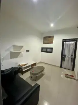 Rumah semi furnished siap huni di komplek pesona Ciwastra Buahbatu