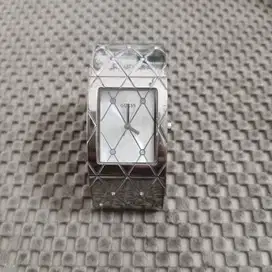 Jual jam wanita merk Guess