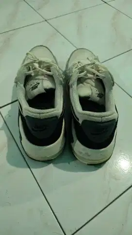 Sepatu Nike Ori