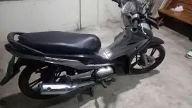 Jual motor super langka Revo AT 2010 Rp7.3Jt