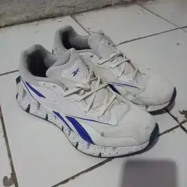 Sepatu Reebok zitech original