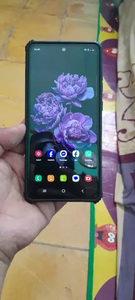 Samsung A72 ungu Sein