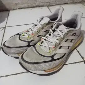 Sepatu original Adidas bekas UK 41