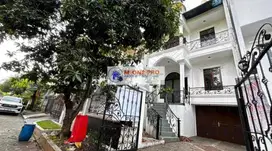 Dijual Rumah Bagus Siap Huni di PIK 1 Jakarta Utara
