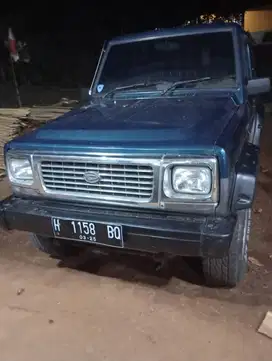 Mobil Feroza Spesial