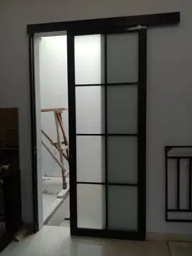 Pintu Sliding Aluminium – Elegan, Hemat Ruang, dan Tahan Lama!