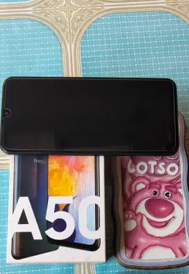 SAMSUNG A50 6Gb / 128Gb