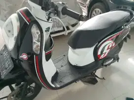 Honda Scoopy 2016