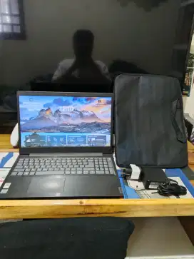 Lenovo V15 i3 gen10th RAM 8gb SSD 256gb