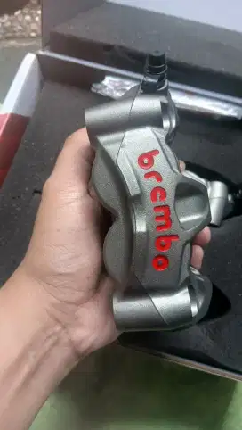 Brembo m50 pitch 100 kanan kiri