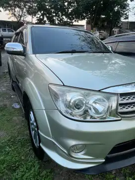 Fortuner TRD Tahun 2011 (Silver Metalic)