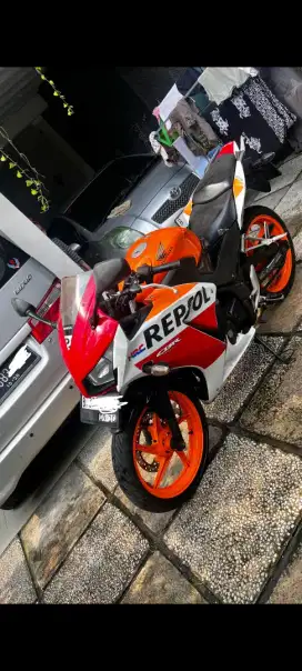 CBR 150 limited Edition Repsol 2015