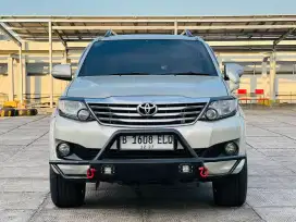 Toyota Fortuner 2.7 G Lux AT