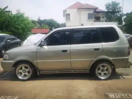Toyota Kijang kapsul SSX SHORT th 2000 Bensin 1.8 MT