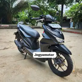 Honda Beat Deluxe tahun 2022 KM 15RB