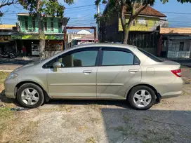 Honda city idsi matic 2004